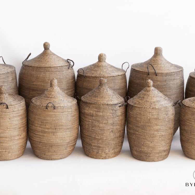 Collection de paniers marron