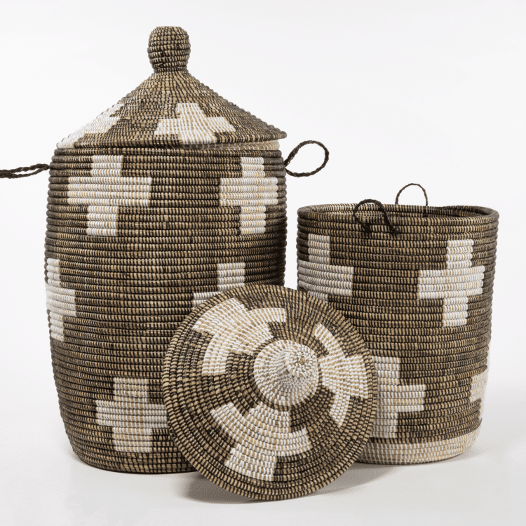 Ensemble de paniers marron en osier avec motif Croix