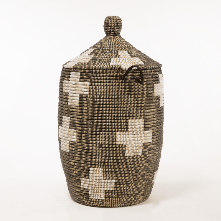 Vue latérale du grand panier tajine avec motif croix