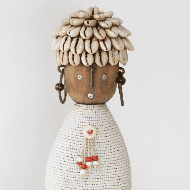 Poupée Namji – E10 (Blanc)