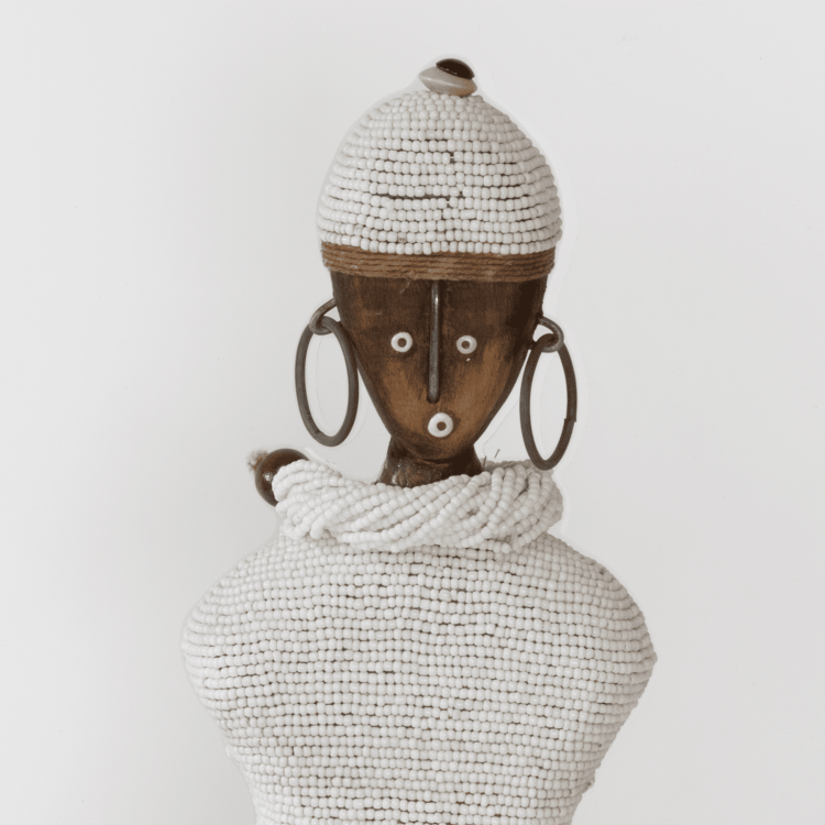 Poupée Namji – E9 (Blanc)